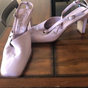 Italian leather purple sandals. Petty Shoes brand.